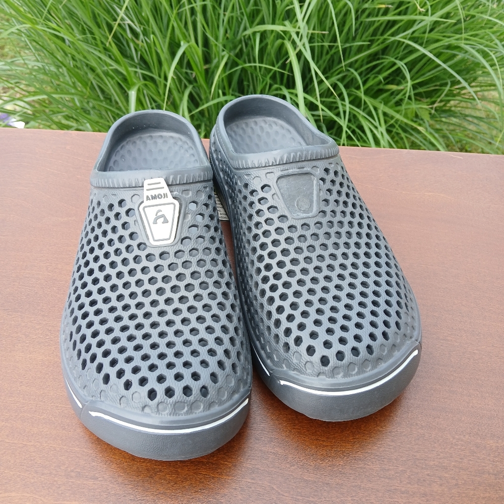 Gray Slip-On Clogs - Picture 9 of 9